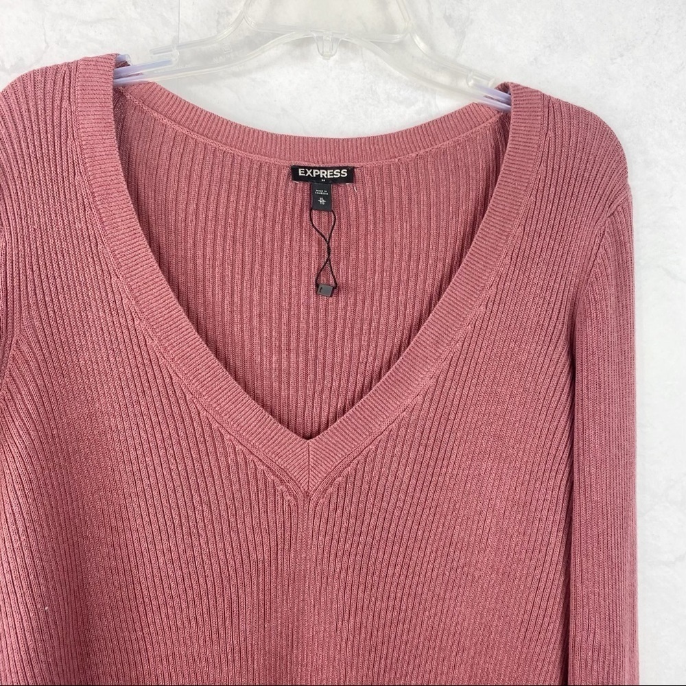[Express] Ribbed V-Neck Sweater - Picture 2 of 3